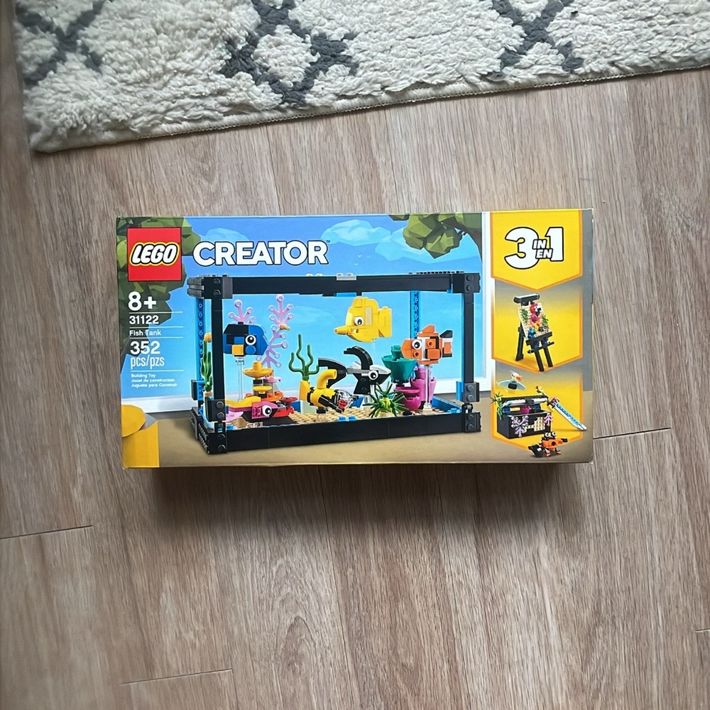 Lego Creator Fish Tank Set - Yellow Blue Black